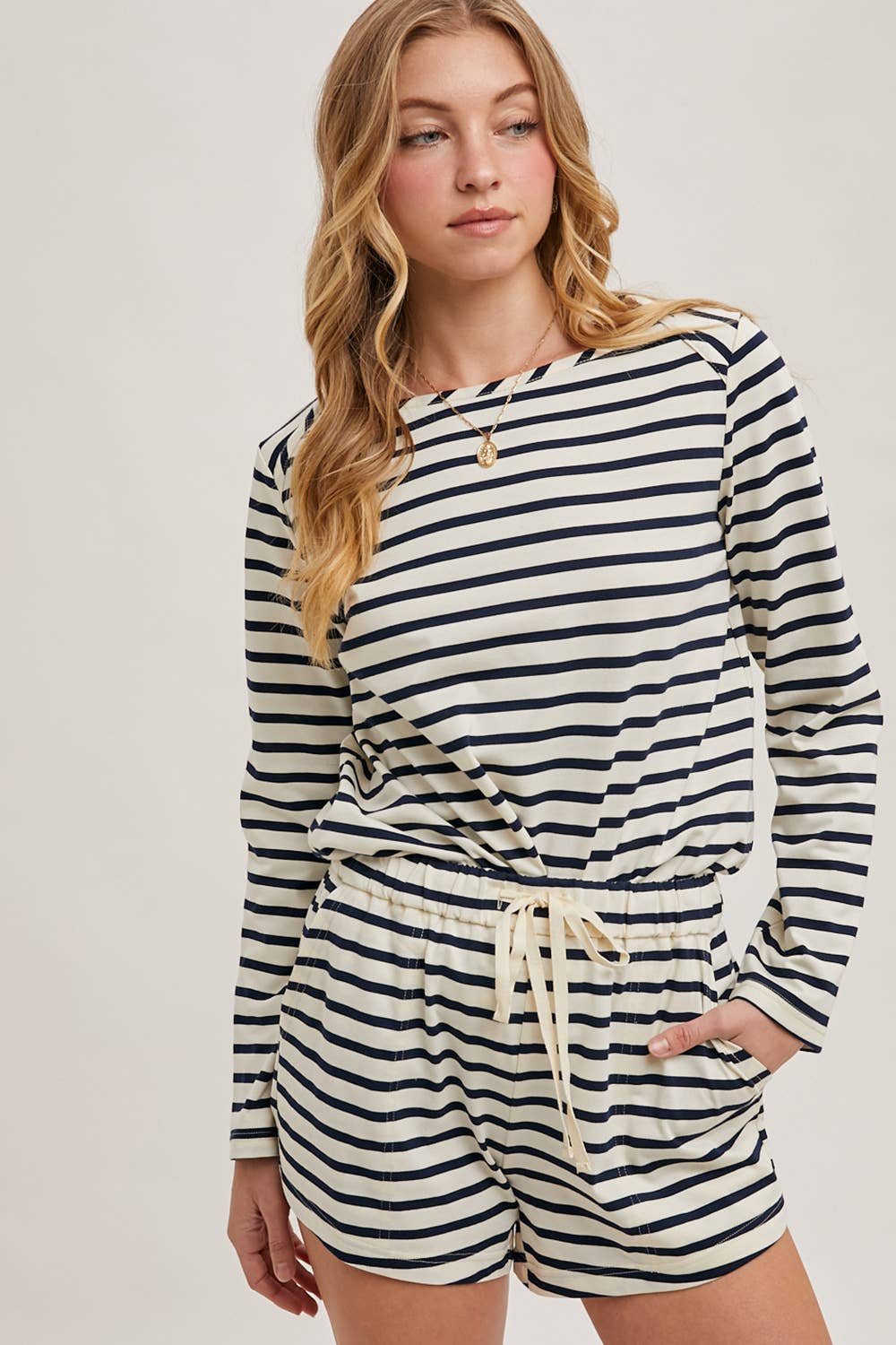 NAVY STRIPED KNIT PULLOVER TOP AND SHORTS SET WITH DRAWSTRING