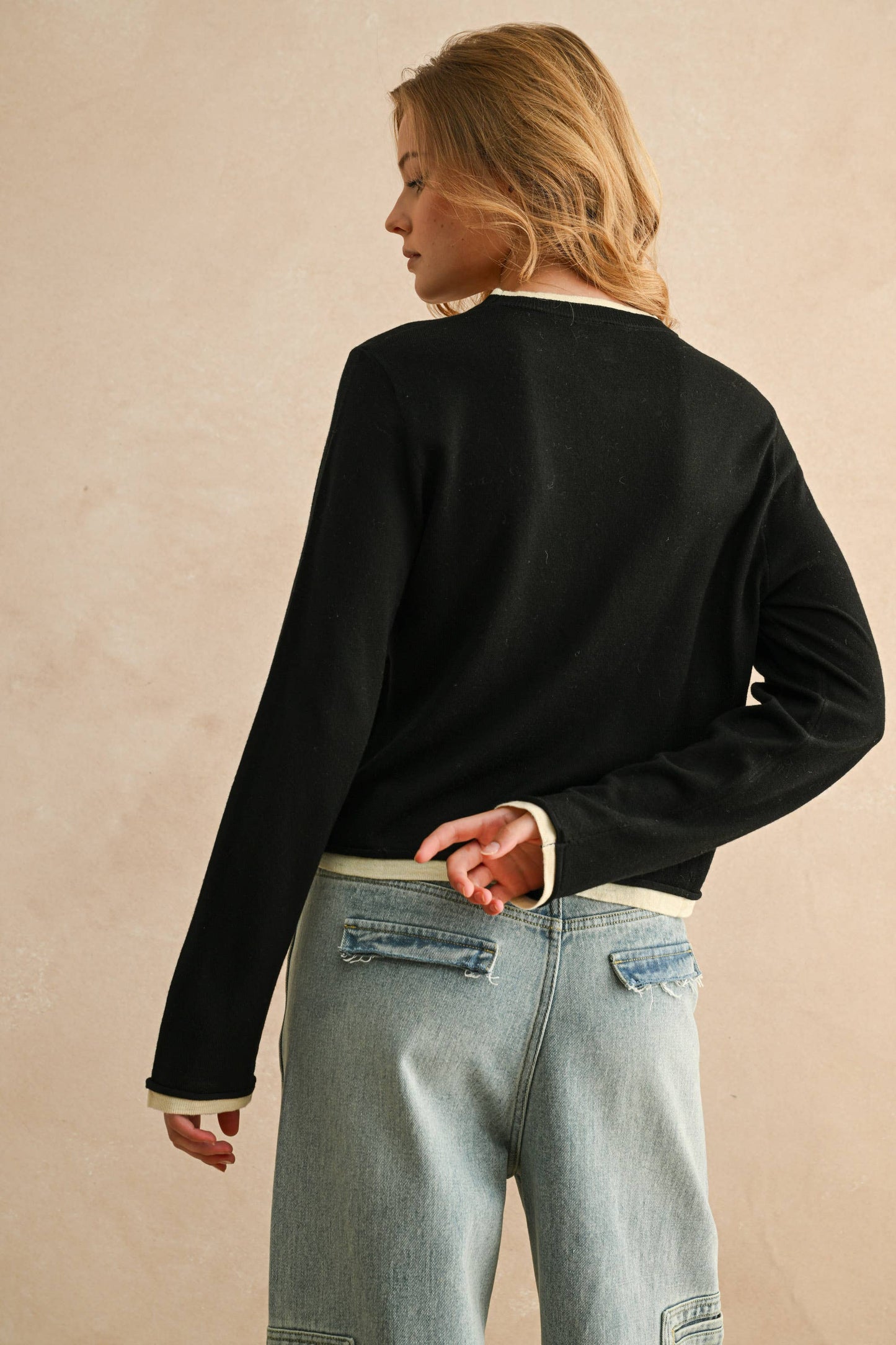 LONG SLEEVE LOOKS LAYERED KNITTED TOP: Black
