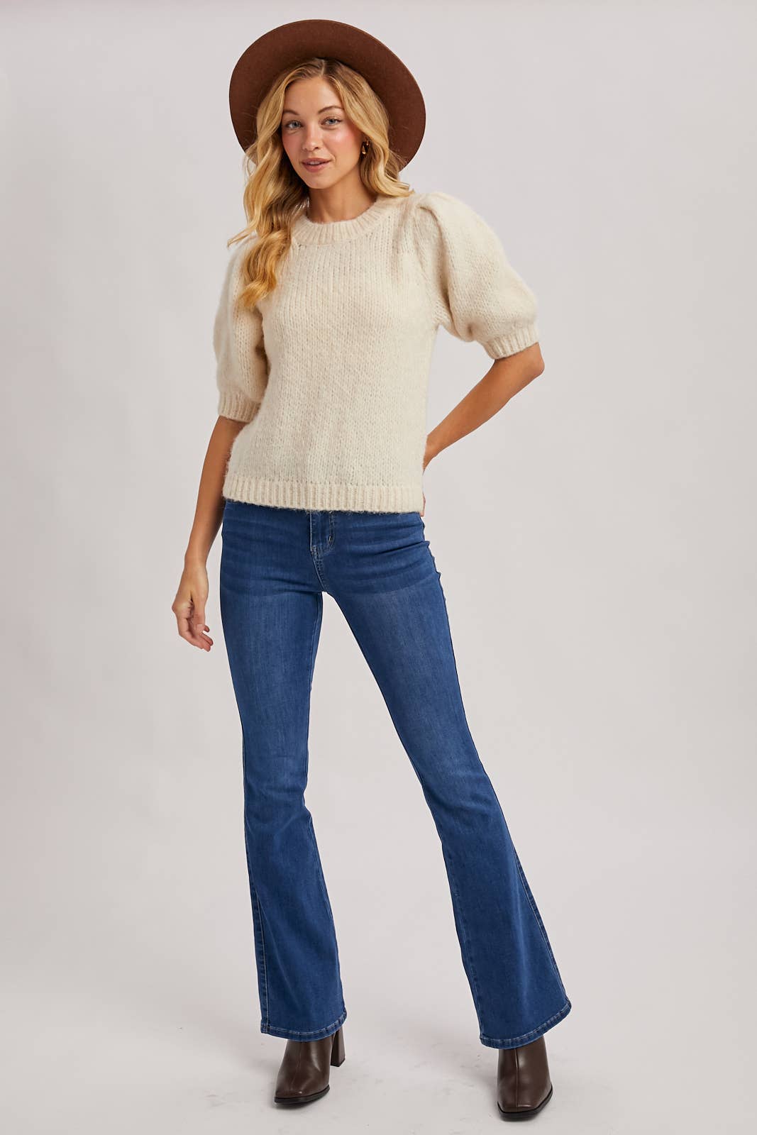 PUFF SLEEVED KNIT SWEATER: CREAM