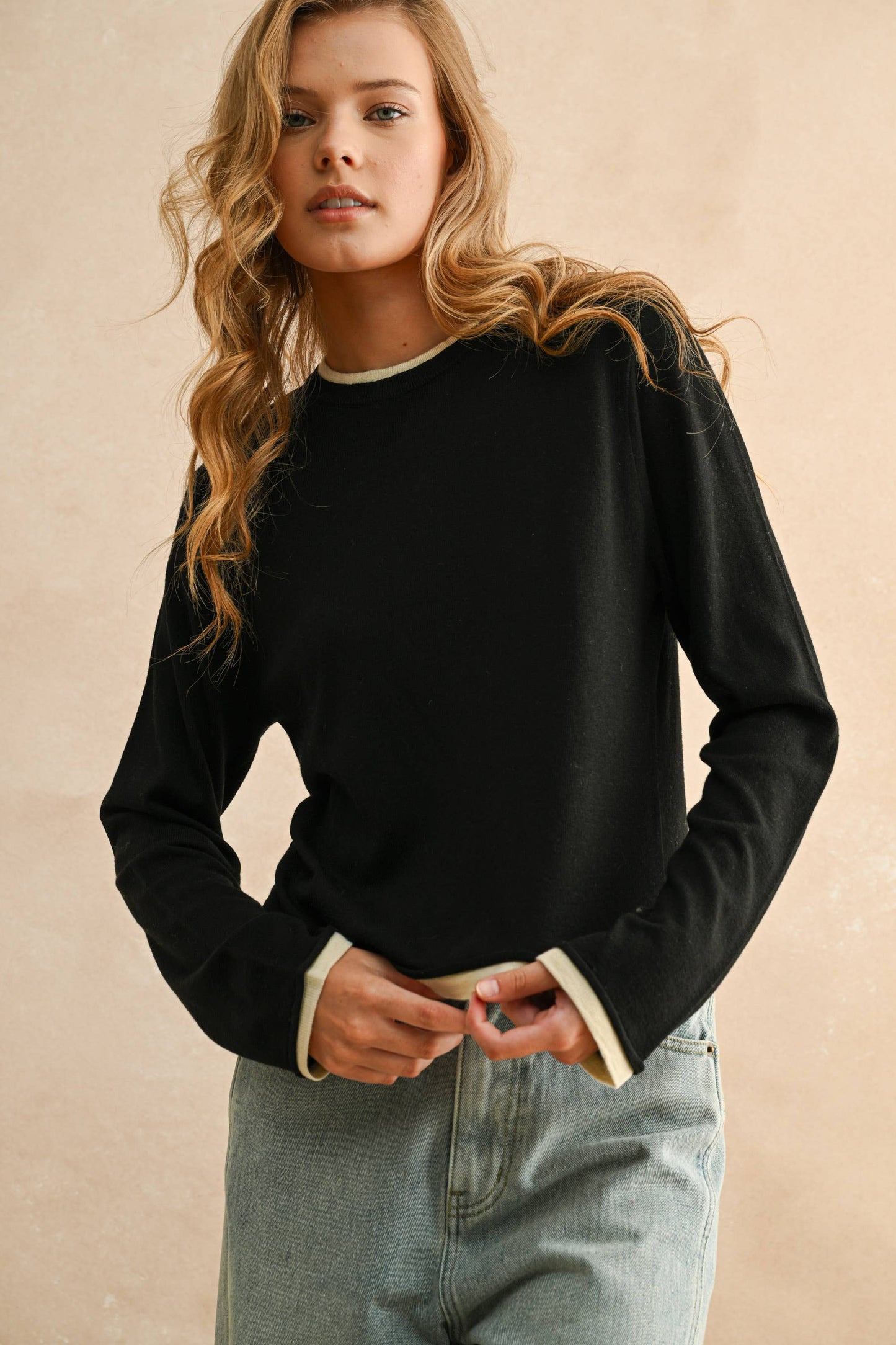 LONG SLEEVE LOOKS LAYERED KNITTED TOP: Black
