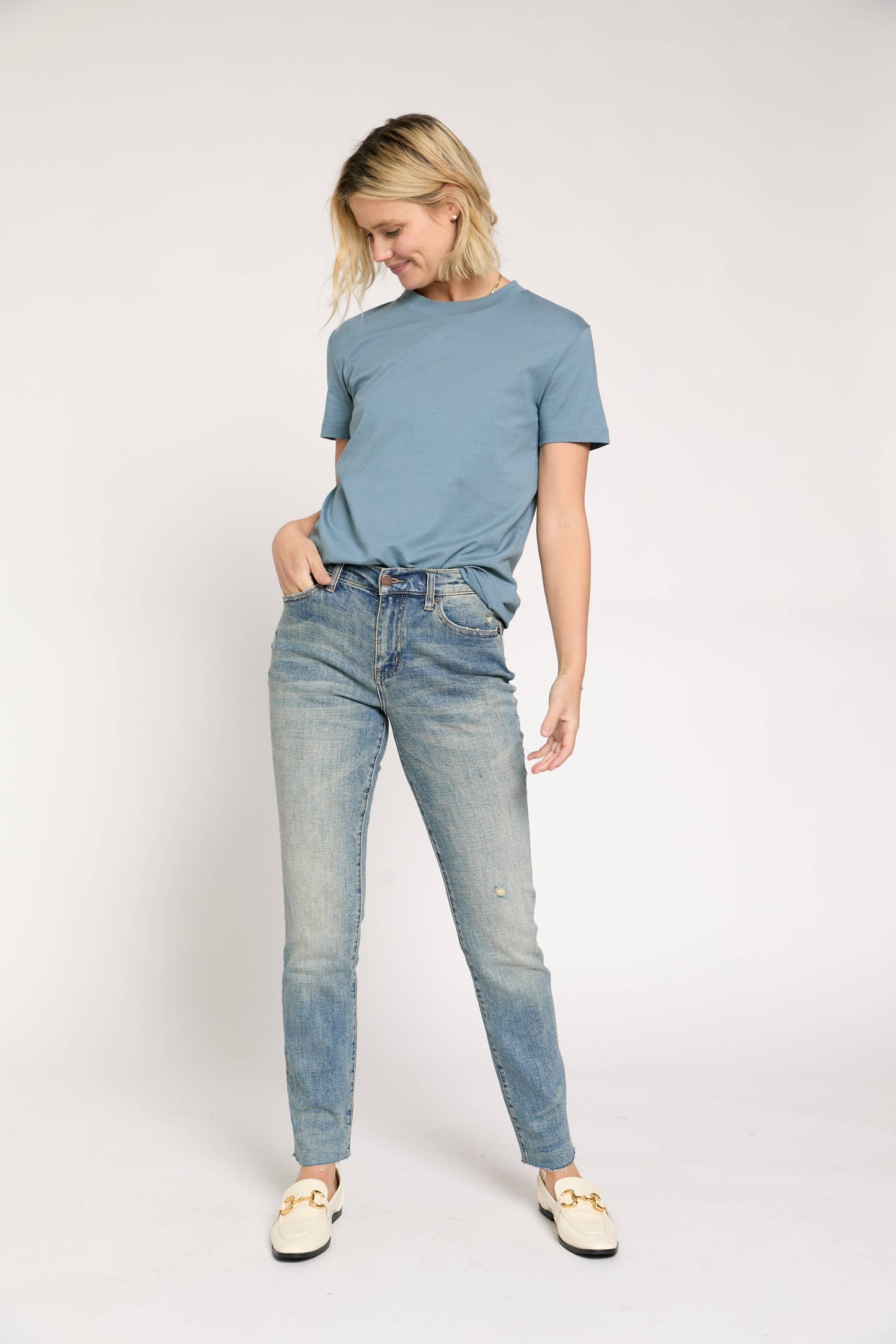 Crosby Mid Rise Relaxed Taper Jean, 4 Year Vintage : Standard