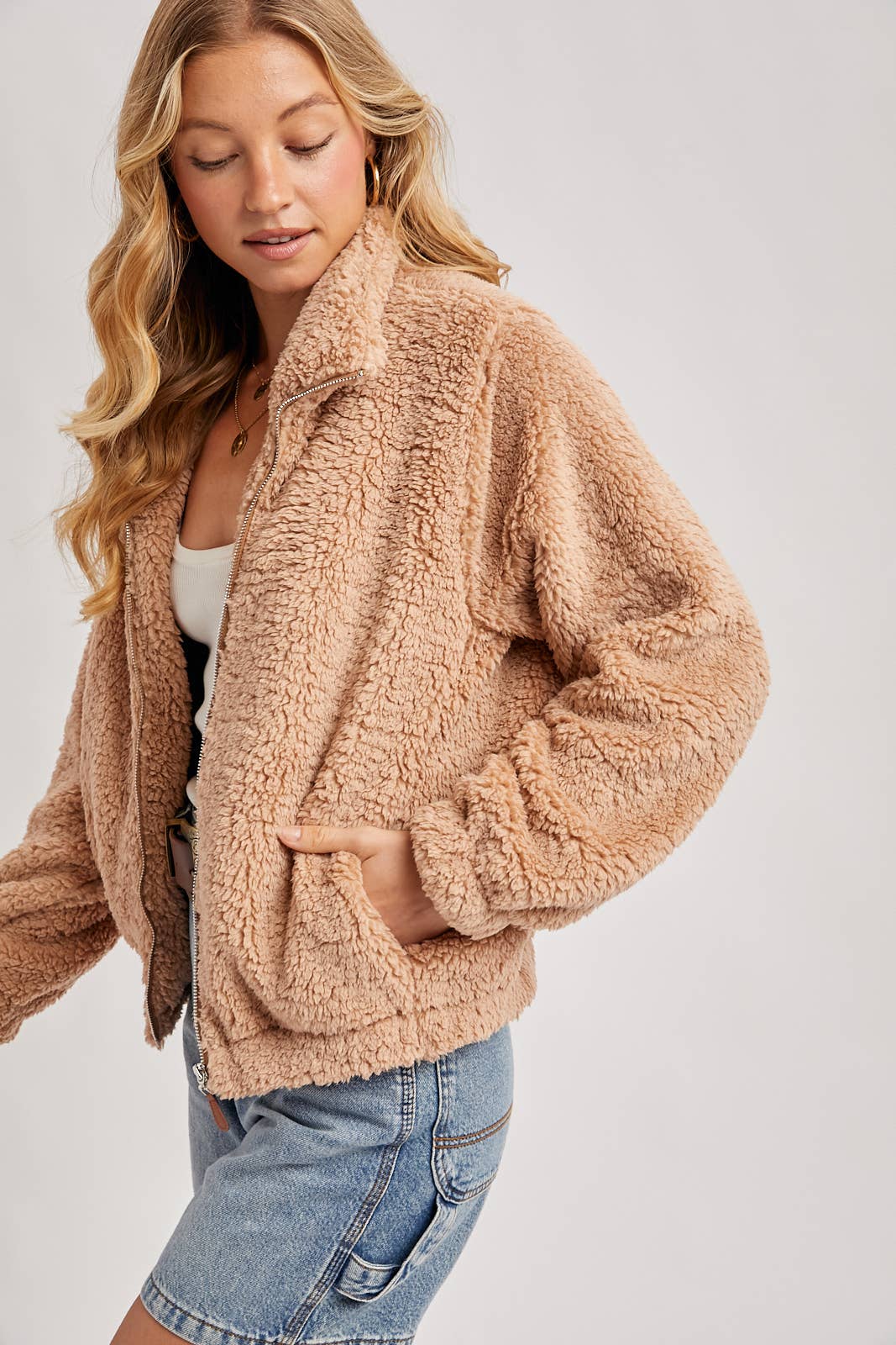 FLEECE ZIP UP TEDDY JACKET: LATTE