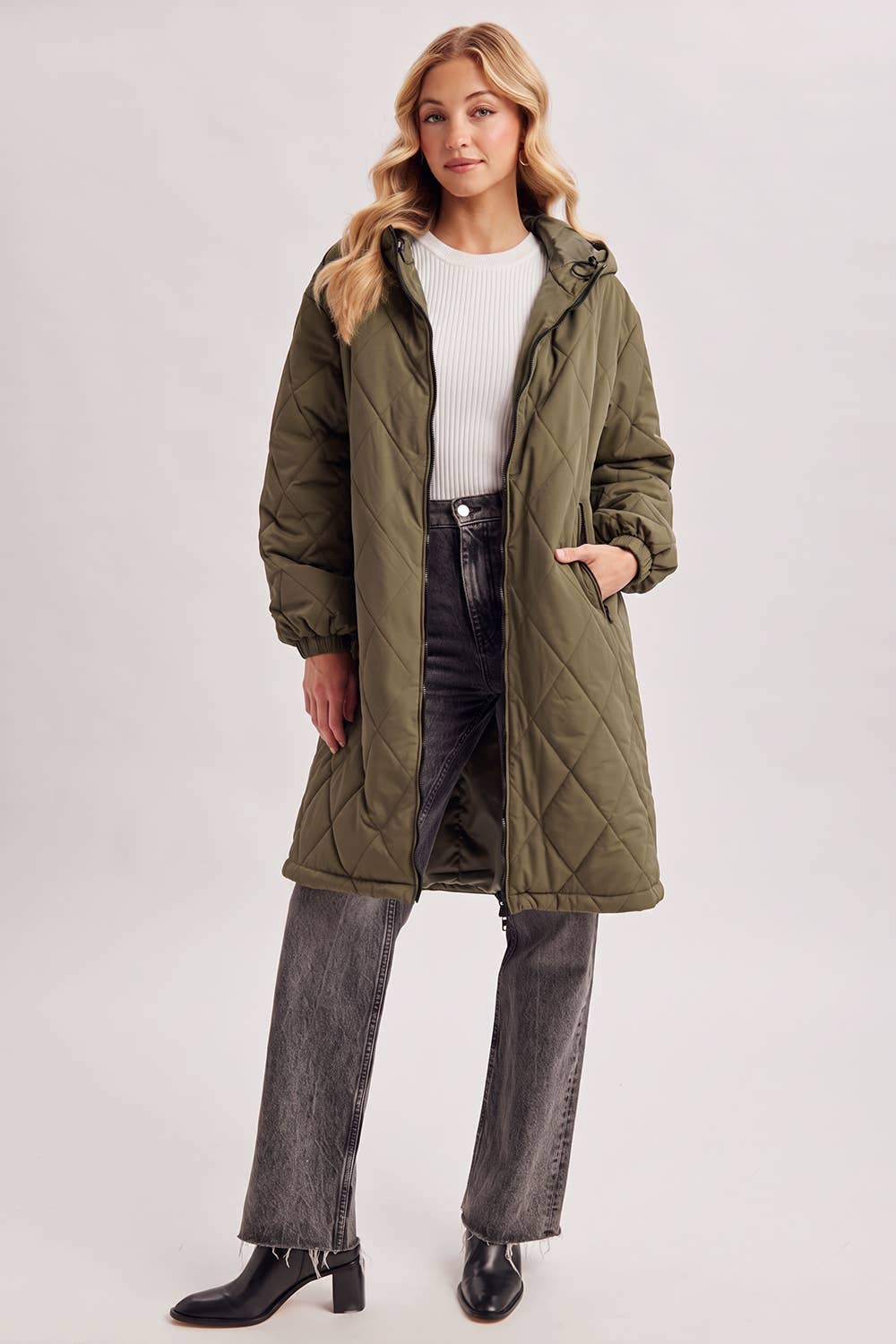 LONGLINE QUILTED PUFFER JACKET: ARMY GREEN / M/L