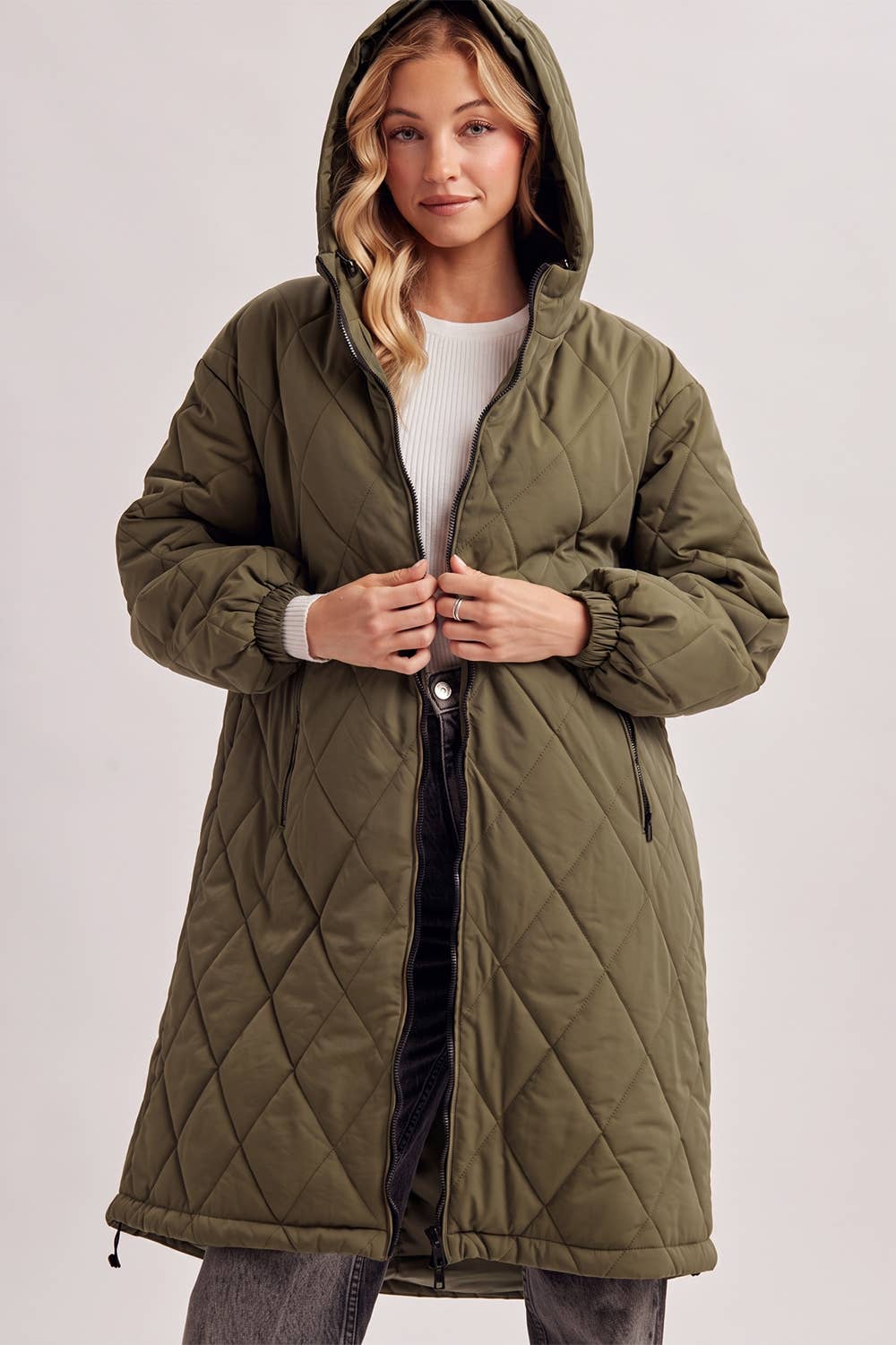 LONGLINE QUILTED PUFFER JACKET: ARMY GREEN / M/L