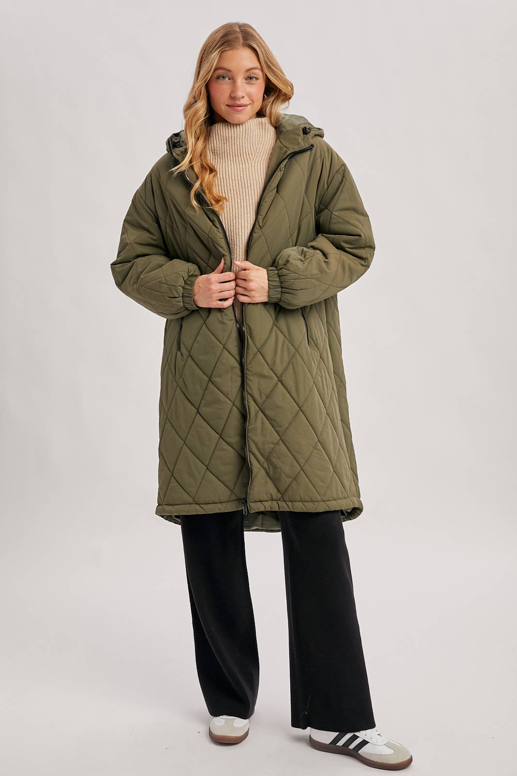 LONGLINE QUILTED PUFFER JACKET: ARMY GREEN / M/L