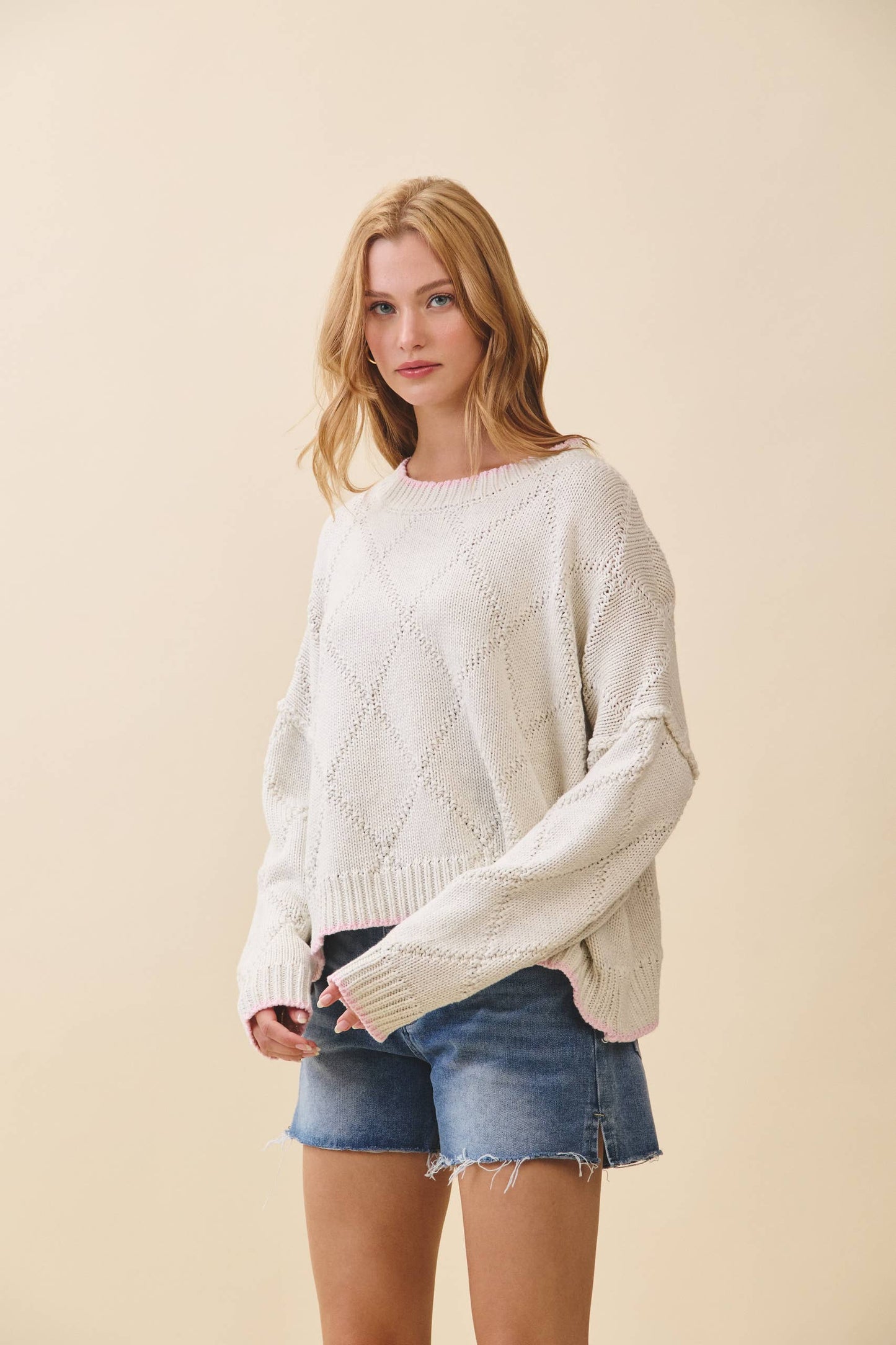 Diamond Knit Pullover Sweater: Oat