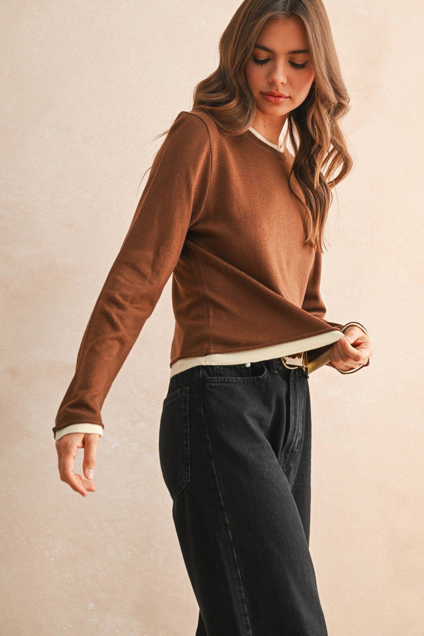 LONG SLEEVE LOOKS LAYERED KNITTED TOP: Brown
