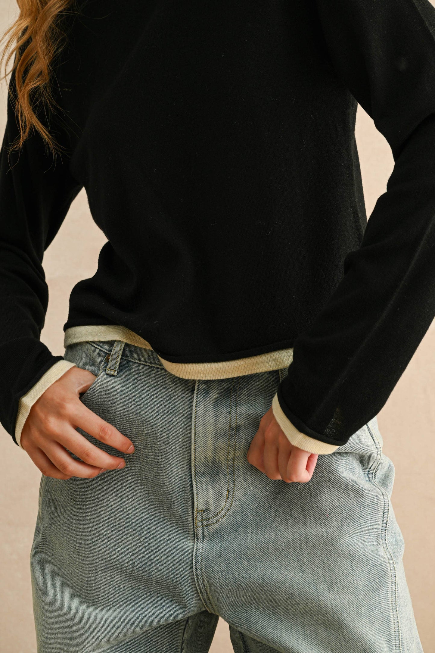 LONG SLEEVE LOOKS LAYERED KNITTED TOP: Black