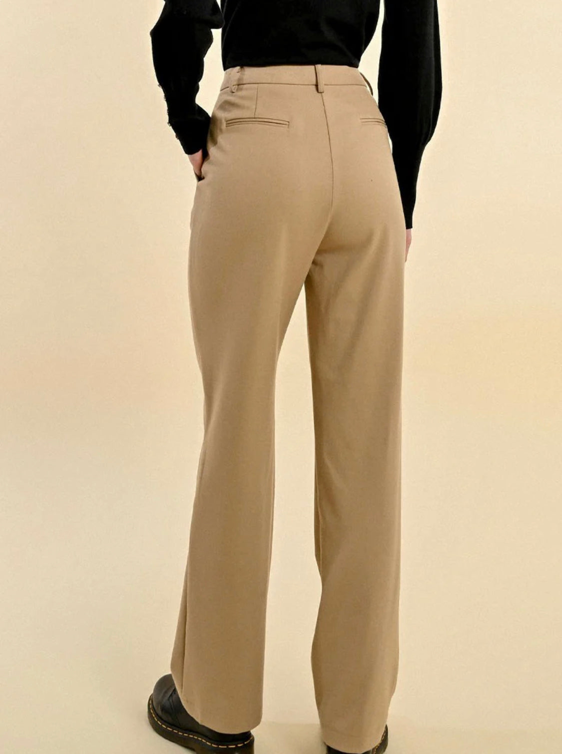 Straight pants beige