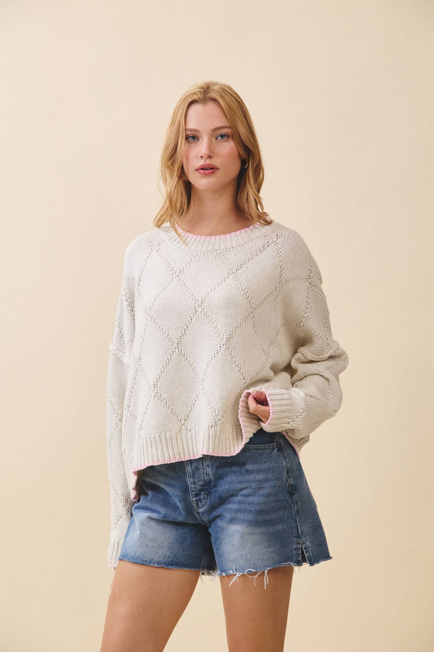 Diamond Knit Pullover Sweater: Oat